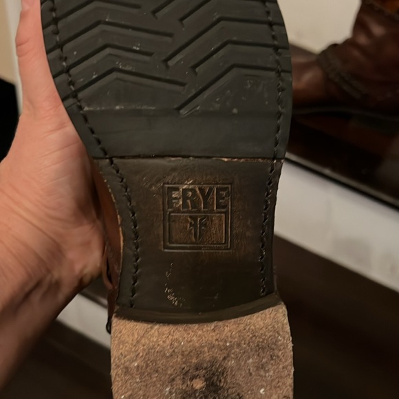 FRYE boots - Picture 5 of 8